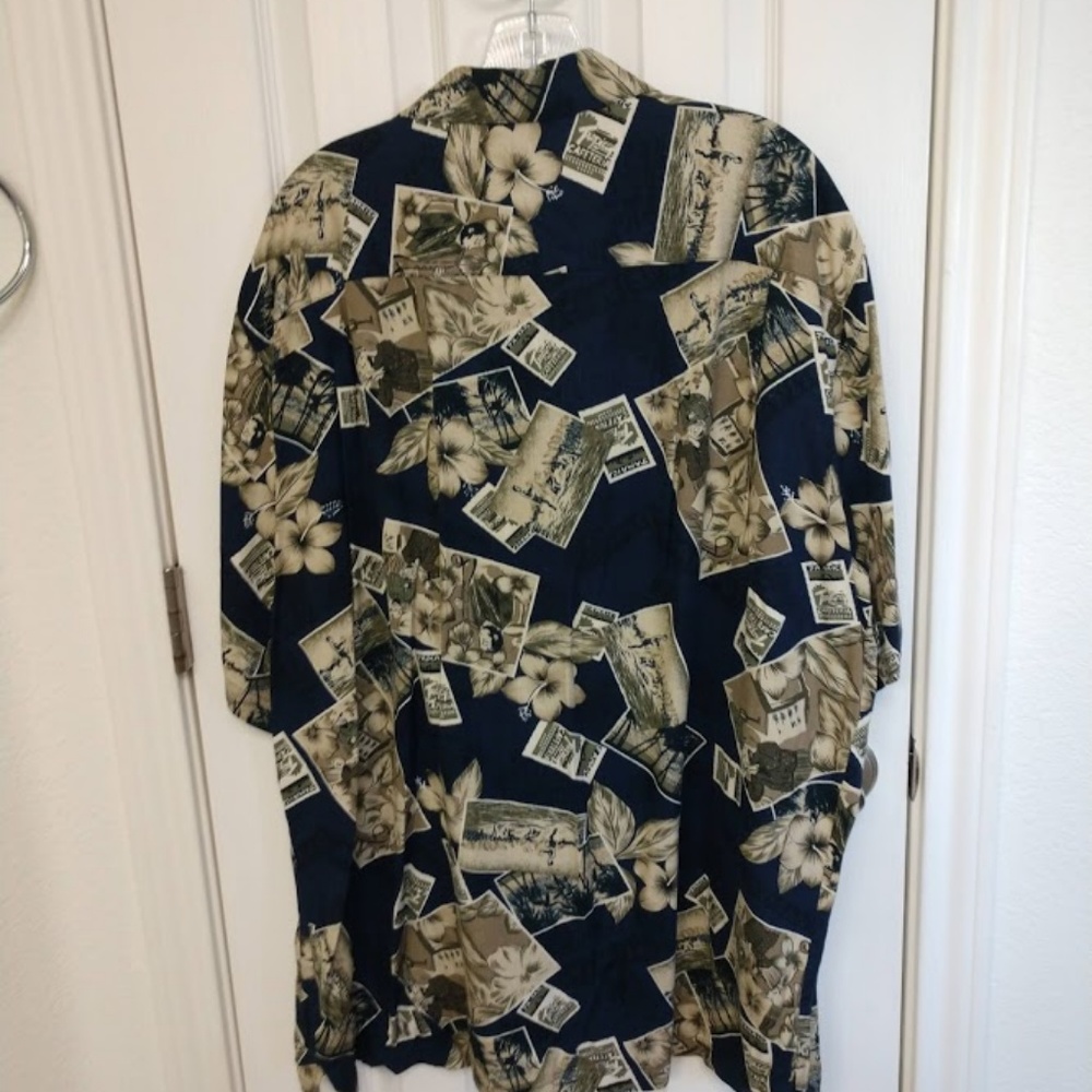 SOLD Caribbean Joe Men's Camp Shirt - Picture 5 of 5